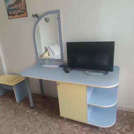 Hotel кианти 2*