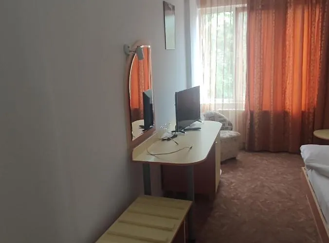 Hotel кианти Kyrdżali