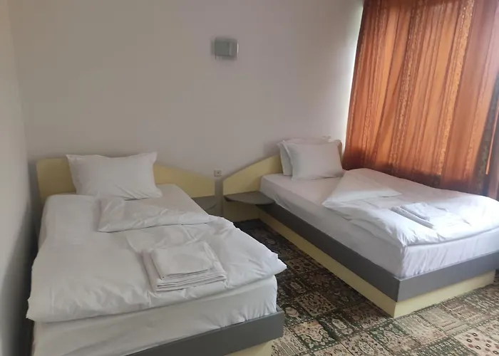 Hotel кианти Kyrdżali