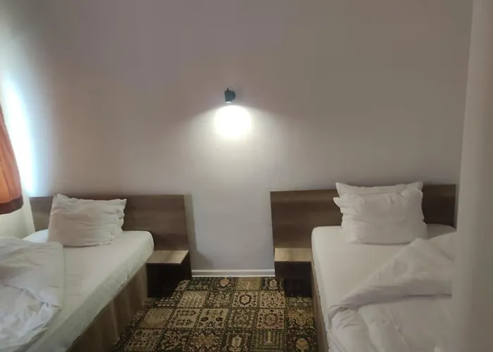 Hotel кианти Kyrdżali