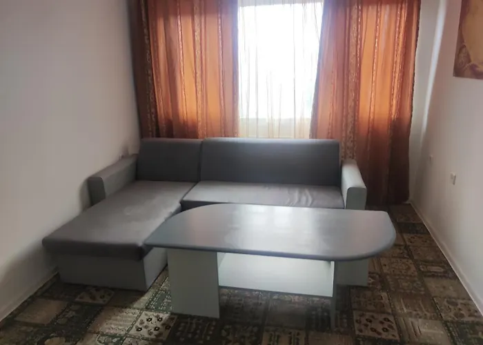 Hotel кианти Kyrdżali