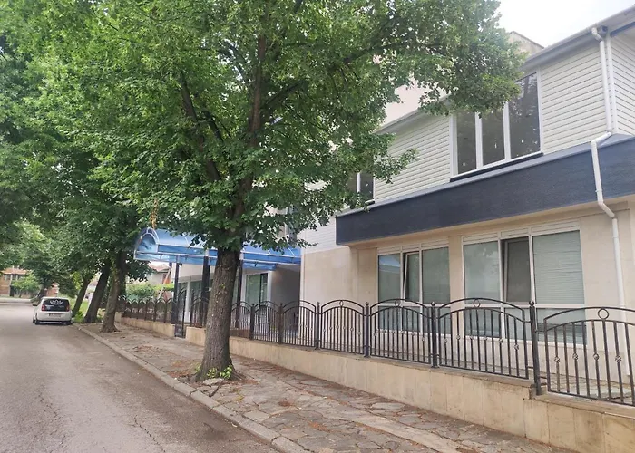 кианти 2* Kyrdżali