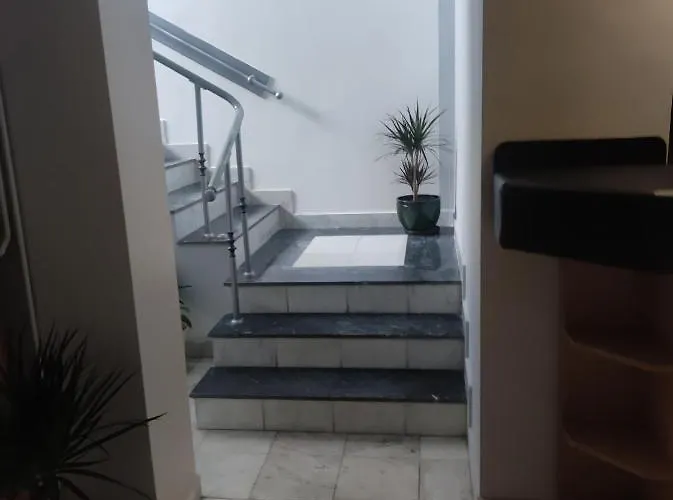 Hotel кианти Kyrdżali